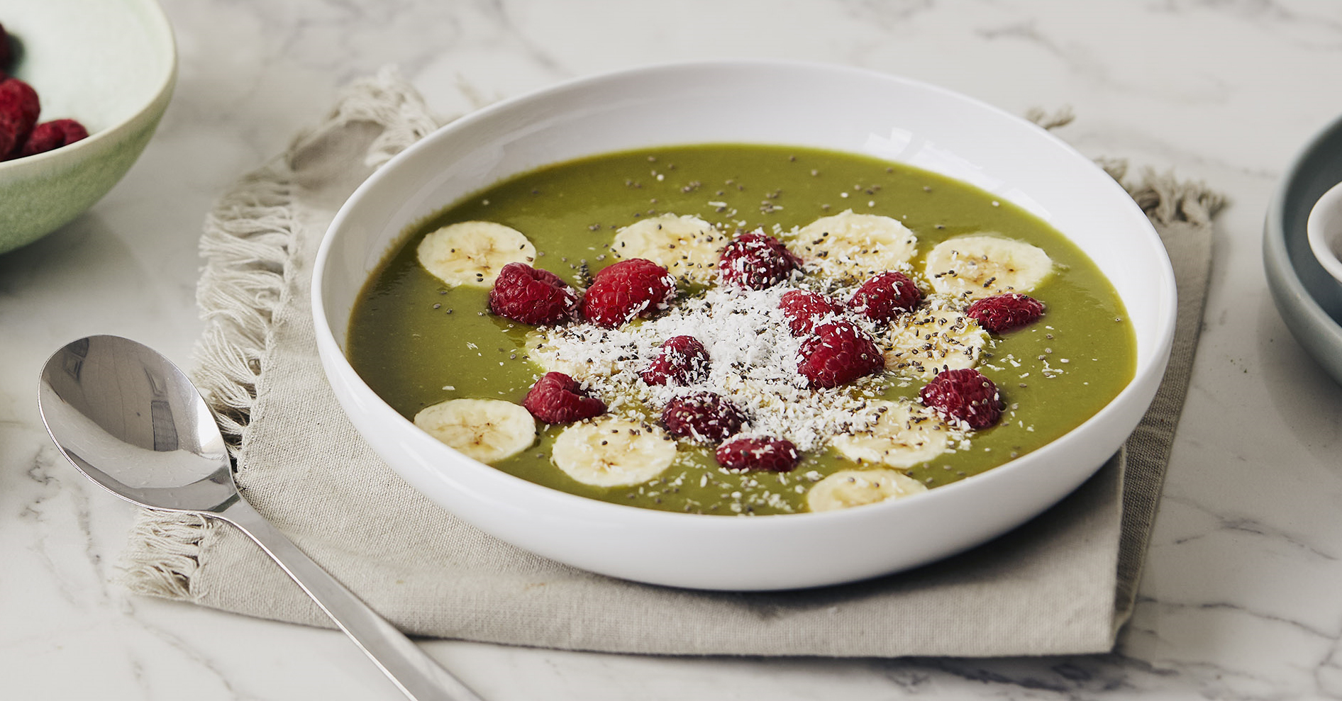 Li_Sylvie_DAVIDsTEA_Matcha_Smoothie_Bowl_04_Twitter Steep Thoughts